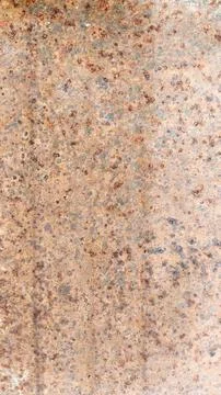 Rust-stained vertical corrugated iron surface showing natural weathering, o.. Stock-Fotos