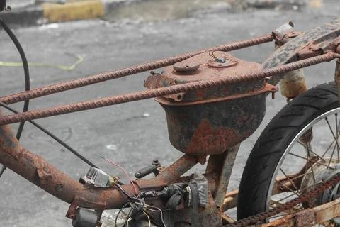 Rusted Custom Motorcycle Frame and Fuel Tank Detail Stock-Fotos
