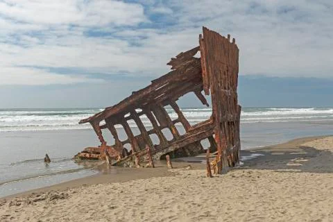Rusted Skeleton of a Shipwreck 스톡 사진