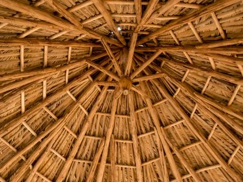 Rustic beach roof, view inside of palm umbrella used for outdoor, beautiful p Foto stock
