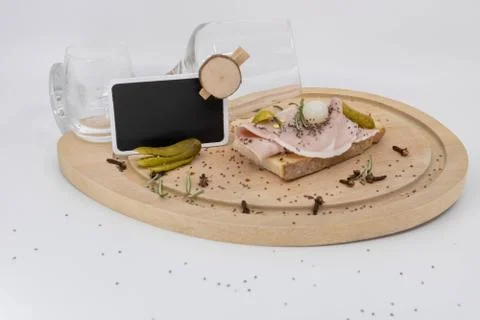 Rustic but chic picnic - Wine and charcuterie Stock Photos