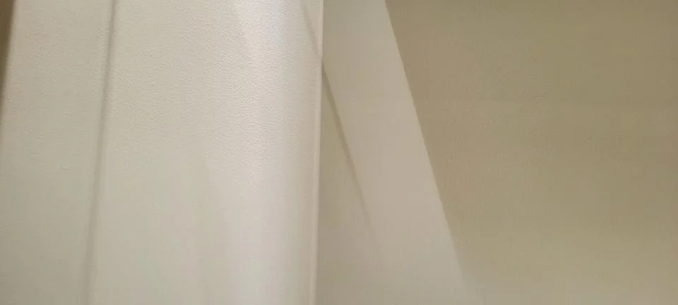 Rustic dark background with gray burnt cement floor texture Foto stock