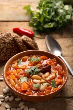 Rustic Kidney Bean Soup with beans and carrot 스톡 사진