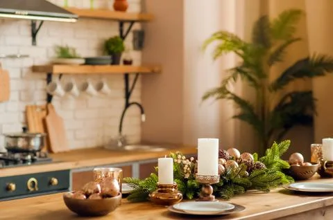  Rustic kitchen details for Christmas. Rustic kitchen table setting and decor fo Foto stock
