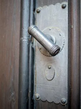 Rustic old door knob or handle Foto stock