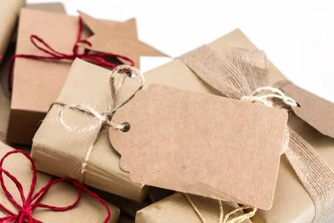 Rustic retro gift, present boxes with tag. Christmas time, eco paper wrap. 스톡 사진