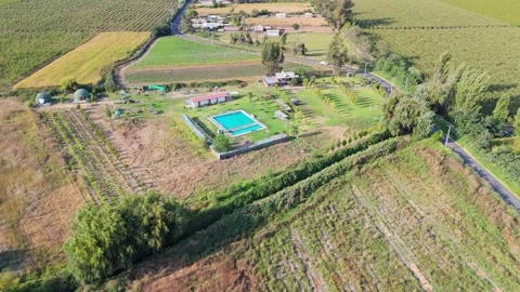 Rustic Vineyard Getaway with Domes in the commune of pichidegua, province of Vídeos de archivo 332684985
