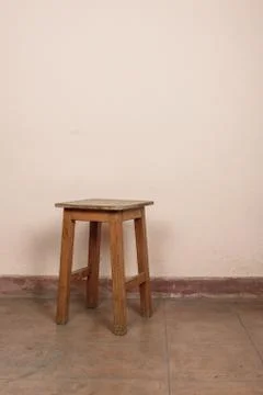 Rustic wooden stool Foto stock