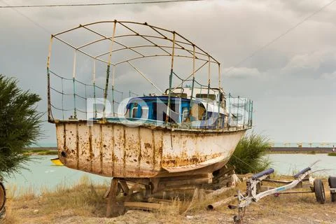 Rusting boats in the desert central asia, like alakol Stock Photos