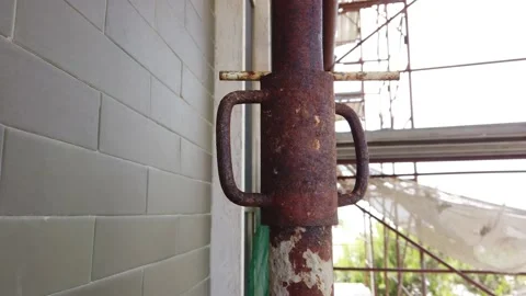 Rustry scaffolding blur background scaffold on building details Vídeos de archivo 133249905