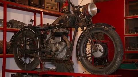 Rusty old motorcycle Stock-Footage 47732896