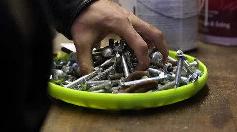 Rusty screw claw Stockbeeldmateriaal 46220082