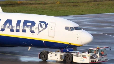 Ryanair airplane pushback Stock Footage 84425927