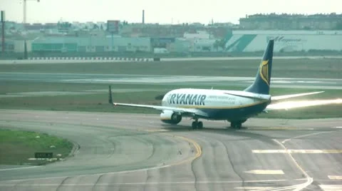 RyanAir Stock Footage 9572752