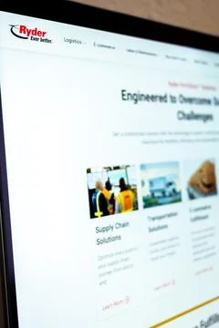 Ryder website displaying logistics and supply chain solutions Stock Photos