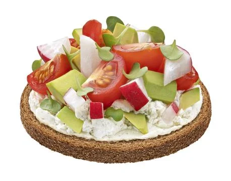 Rye bread slice with vegetable salad isolated on white background Foto stock