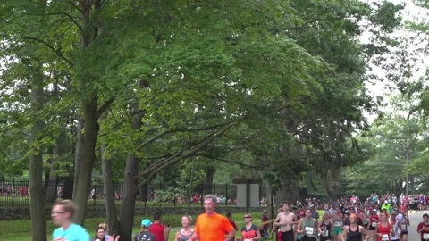 S03162203 Runners on course Video stock 171891751