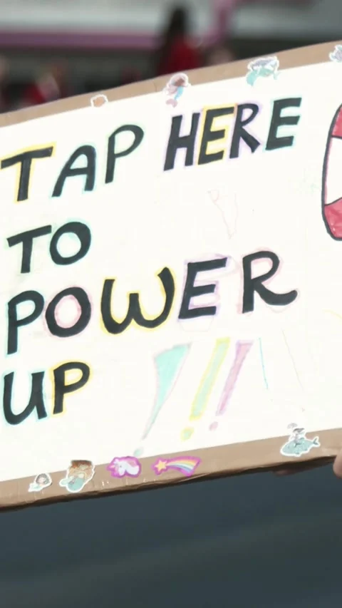 S25 marathon runners tap power sign SlowMo Berlin 2023 Stock Footage 332132142