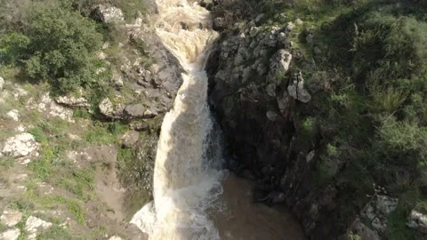 Saar fall aerial pull up Stockbeeldmateriaal 139741138