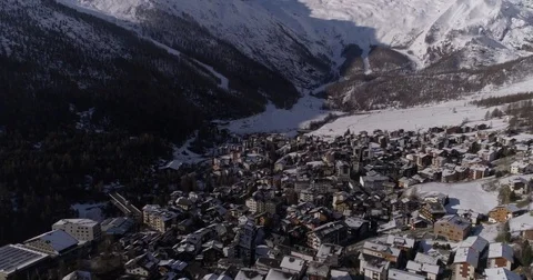 Saas Fee - Aerial 4K - Phantom 4 PRO Video stock 75060065