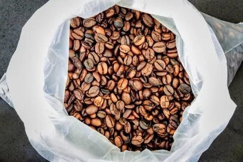 Sack of roasted coffee beans Stock-Fotos