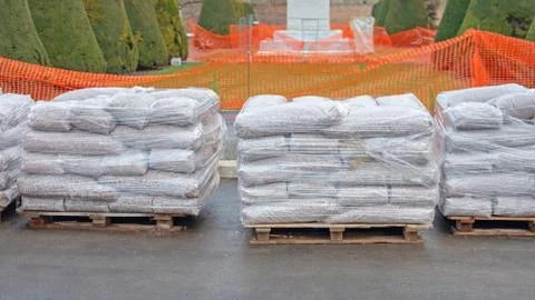 Sacks Pallets Construction Site Stock-Fotos