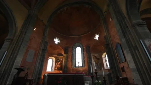 Sacra interior1 Vídeos de archivo 148958480