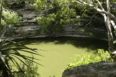 Sacred cenote Chichen Itza Stock Footage 467723