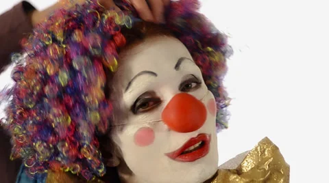 A sad clown Видео 32153425