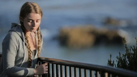 Sad Girl at Ocean 스톡 동영상 88975764