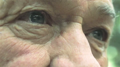 Sad old man portrait: closeup portrait on eyes of a old man 스톡 동영상 48058209