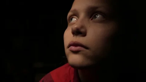 Sad teen girl thinking of something. 4K UHD 動画素材 69835053