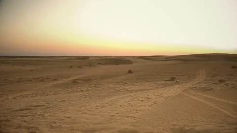 Sahara landscape. Alone on planet Mars. 스톡 동영상 81096706