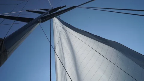 Sail of boat dancing with wind 動画素材 128924564