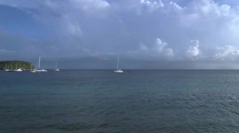 Sailboat floating zoomin Видео 31273772