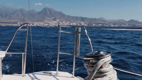 On The SailBoat Vídeo Stock 82689632