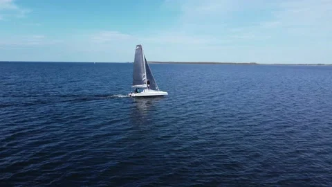Sailboat Vídeos de archivo 168271986