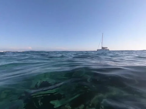Sailboat on the Horizon 動画素材 165015336