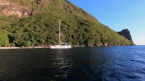 Sailboat by an Island Video stock 94839136
