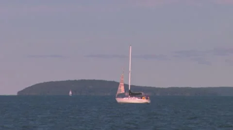 Sailboat on lake Видео 12018352