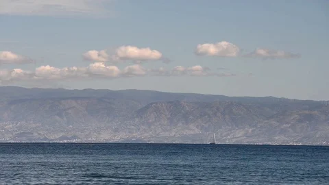 Sailboat navigates the sea Video stock 83393444