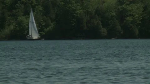 Sailboat on river 動画素材 11070166