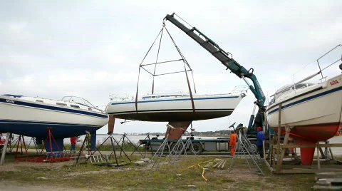 Sailboat on shore Video stock 863089