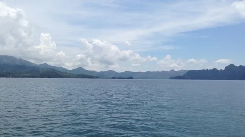Sailing across the sea 3 库存影片 81157738