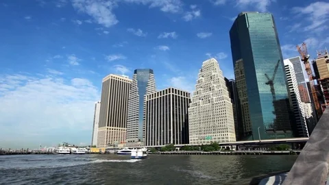Sailing Along Lower Manhattan 스톡 동영상 77426354