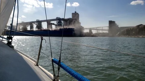 Sailing around the port 1 Video stock 138263360