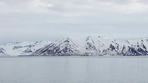 Sailing around svalbard Stock Footage 92163255