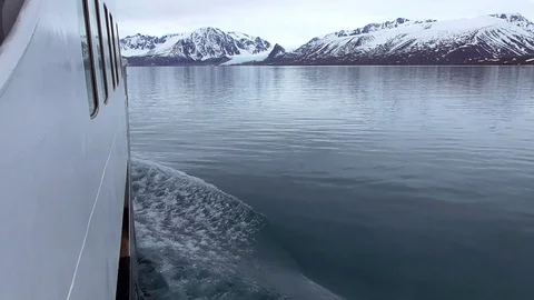 Sailing around svalbard Stock Footage 92163552