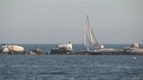 Sailing boat Stock Footage 8517826