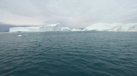 Sailing in the icefjord Video stock 840889